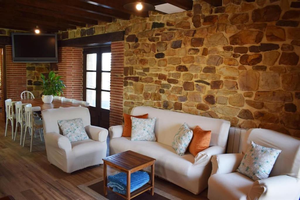 Casa Rural Los Riveros De Jeromo Selaya Exterior photo